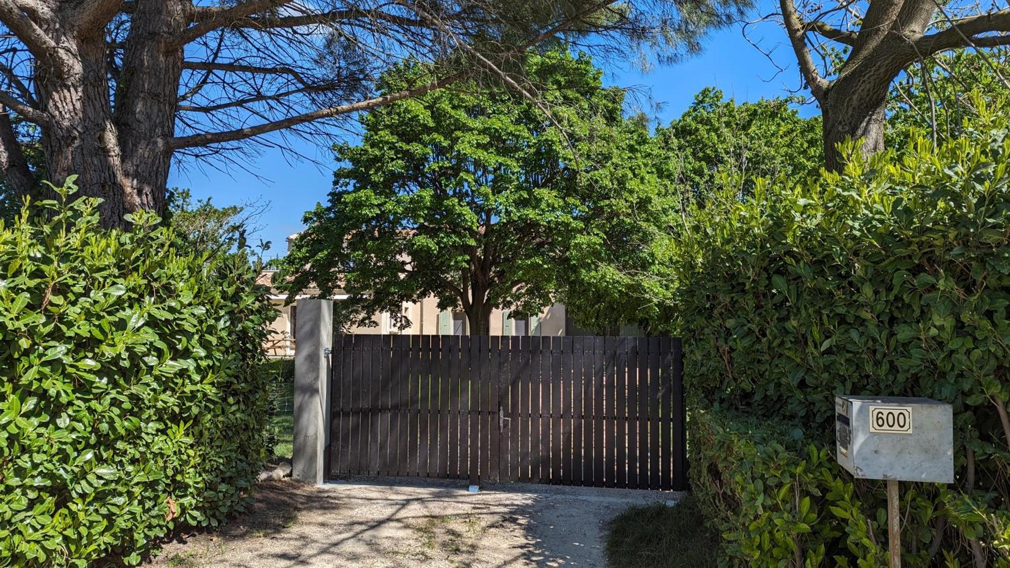 Rez-De-Jardin Independant Dans Ferme Maraichere Bio Avec Grand Jardin Privatif Clos Et Arbore Crest Kültér fotó