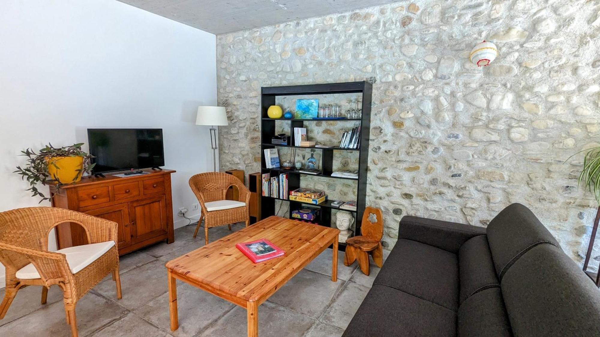 Rez-De-Jardin Independant Dans Ferme Maraichere Bio Avec Grand Jardin Privatif Clos Et Arbore Crest Kültér fotó